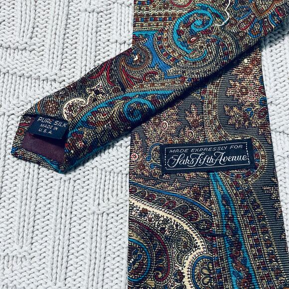 Silk tie Saks Fifth Avenue Collection Green in Silk - 53881641 Saks Fifth Avenue green paisley silk tie